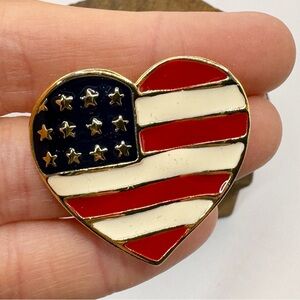 Vintage enamel American flag patriotic heart brooch pin gold tone Americana